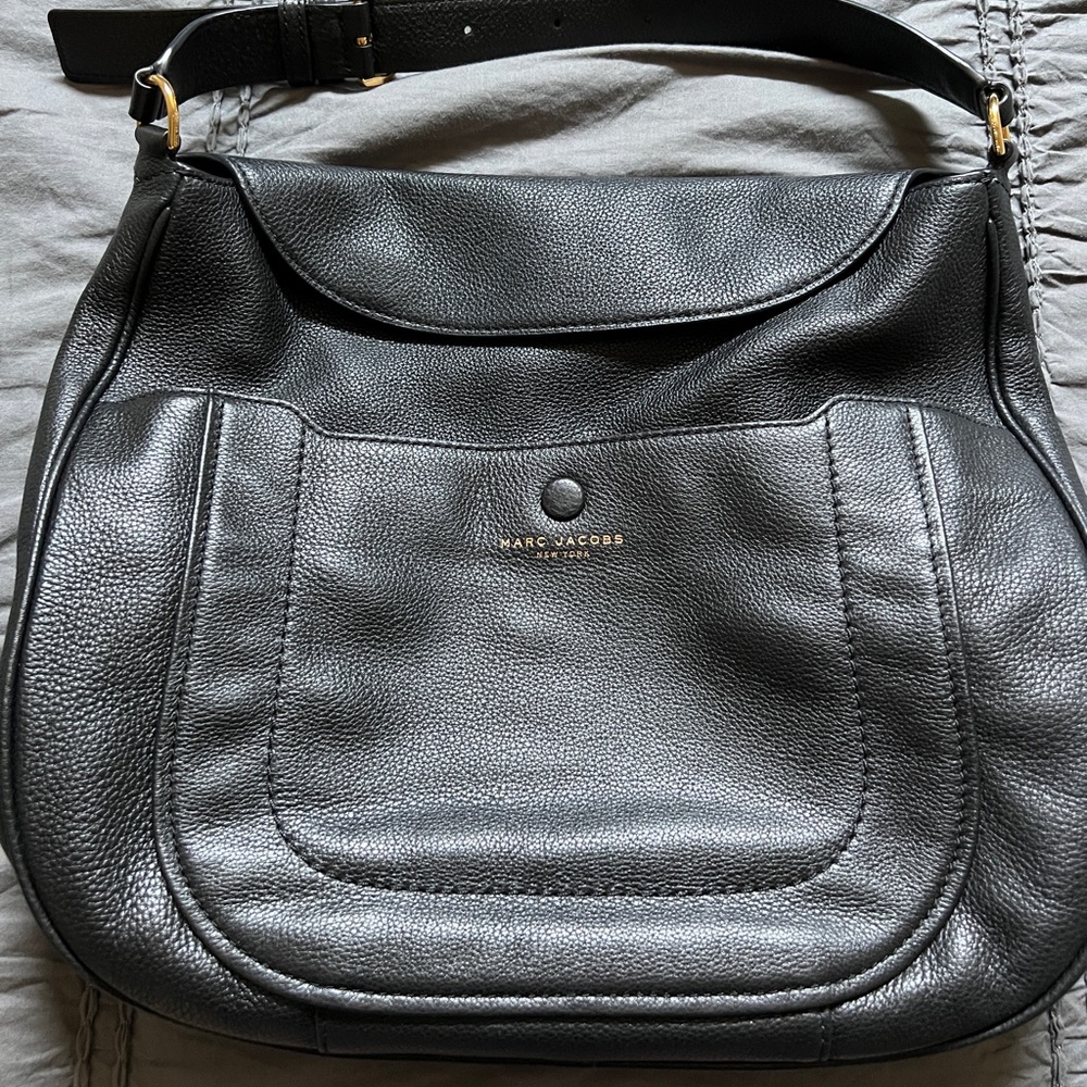 Marc Jacobs black leather purse